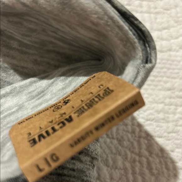 PINK Victoria's Secret Gray Marled Leggings Varsity High Waist Winter. Large NWT - Picture 4 of 7